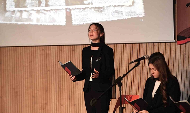 Nutuk Osmangazi’de teatral gösteriyle anlatıldı