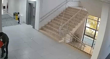 Okul müdürünün Heimlich manevrası öğrenciyi kurtardı