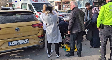 Otomobil yayaya çarptı: 1 yaralı