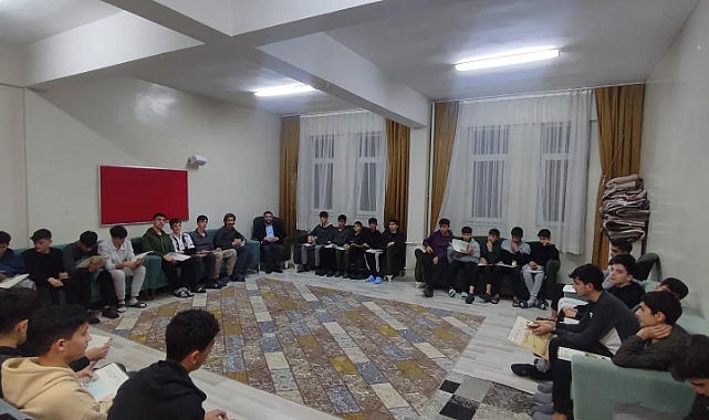 Patnos Müftülüğü Değerler Eğitimi Kapsamında Selahattin Eyyubi Fen Lisesi Ziyaret Edildi