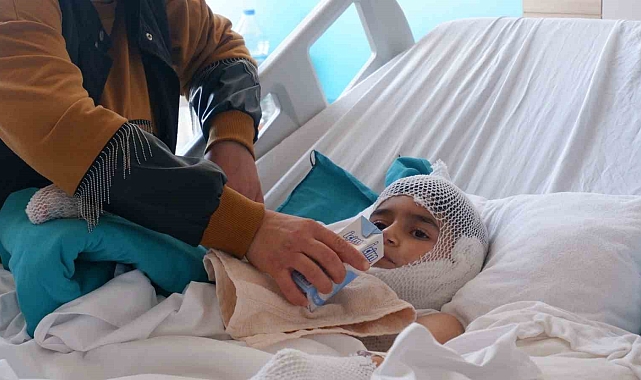 Pilav kazanına düşerek yanan Nahçıvanlı çocuk Erzurum'da tedavi ediliyor