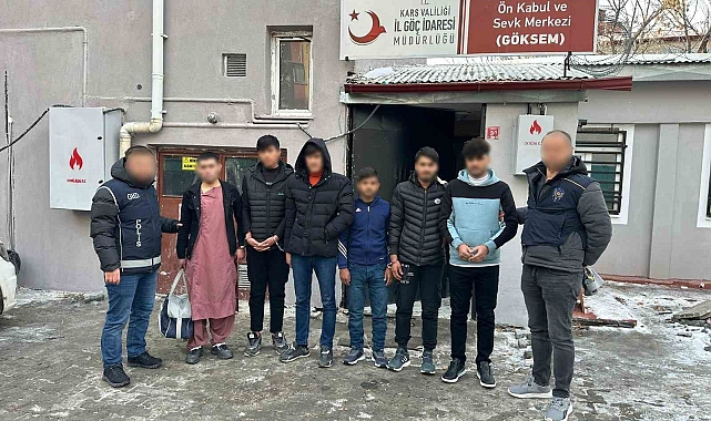 Polis 6 düzensiz göçmen yakalandı