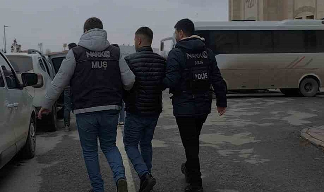 Polis Muş'ta otobüs bagajında 16 kilo 400 gram sentetik kannabinoid ele geçirildi