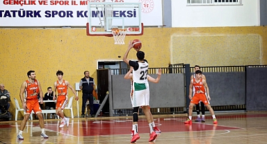 Sakarya Büyükşehir Basket takımının hedefi Bornova’da mutlak galibiyet