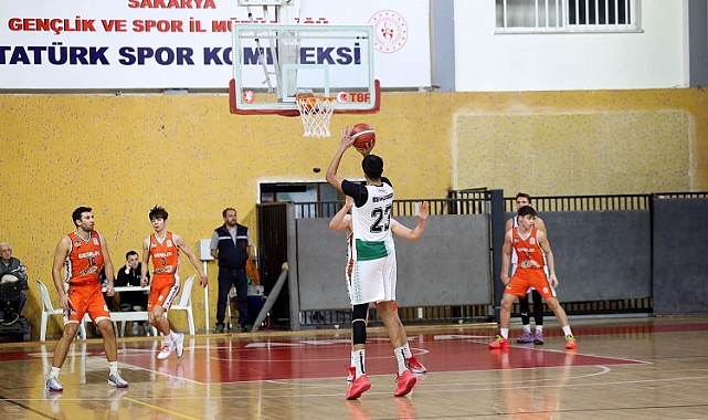 Sakarya Büyükşehir Basket takımının hedefi Bornova’da mutlak galibiyet