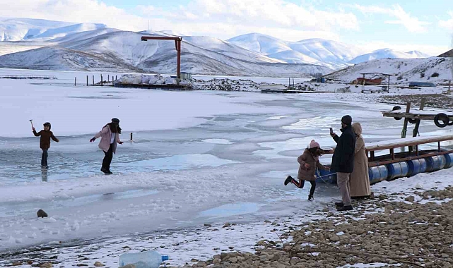 Soğuk hava göletleri dondurdu