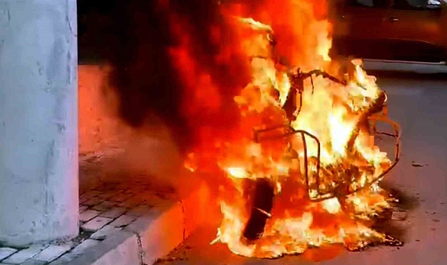 Söke’de motosiklet yangını korkuttu