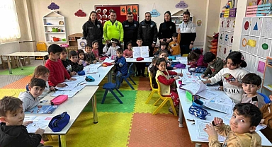 Tatvan’da miniklere polislik mesleği tanıtıldı