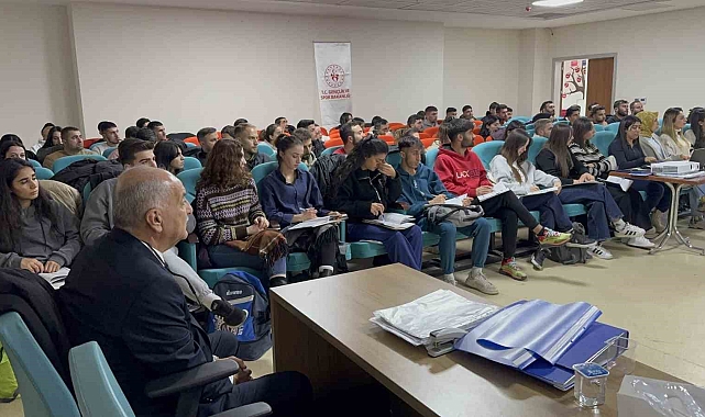 Tatvan'da hakemlik kursu düzenleniyor