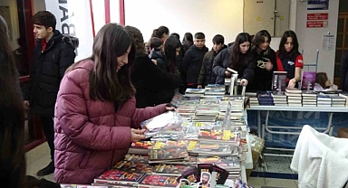 Tavşanlı Kültür Sarayı’nda kitap fuarı açıldı