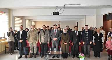 TDED Başkanı Ertaş, Tekman’da öğrencilerle buluştu