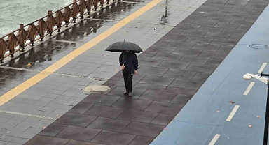 Tekirdağ’da sağanak yağış etkili oluyor