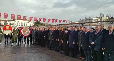 Tekirdağ’da Vatan Şairi Namık Kemal doğumunun 184. yıl dönümünde anıldı