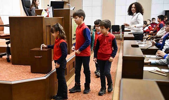 Tepebaşı Eko-Okullar, Çevre Çocuk Meclisi Başkanını seçti