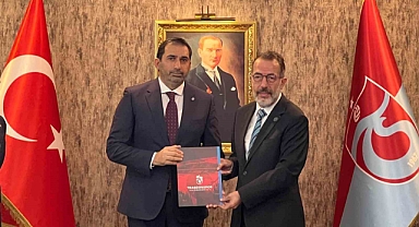 Trabzonspor’da yeni yönetim mazbatasını aldı