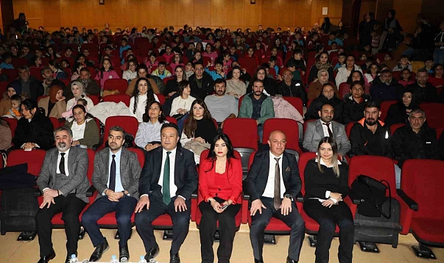 Tunceli’de ’çocukların sesinden şiirler’ etkinliği
