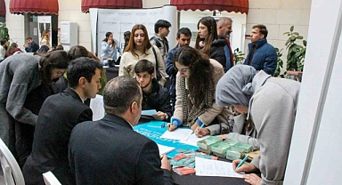 Turizmde kariyer gününde firmalara 2 bin başvuru