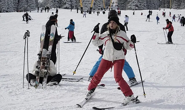 Uludağ'da sezon açıldı, kayak yapmanın maliyeti belli oldu: İşte fiyatlar!
