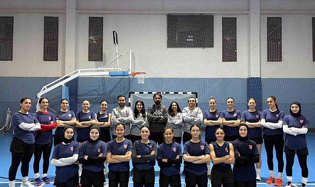 Ümit Milli Kadın Hokey Takımı’na Muğla’dan 8 sporcu