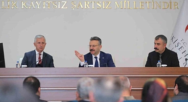 Vali Aksoy, kadına yönelik şiddetle mücadele toplantısında başkanlık yaptı