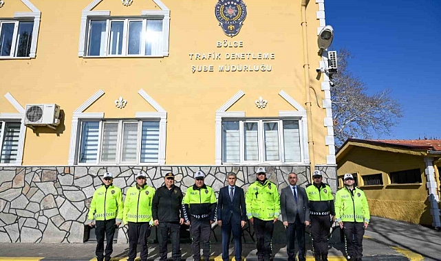 Vali Aktaş, çevik kuvvet ve bölge trafik ekiplerini ziyaret etti