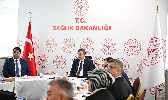 Vali Çiftçi muhtarlarla Şehir Hastanesi'nde bir araya geldi