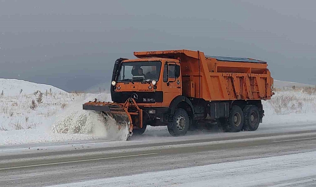 Van Kurubaş Geçidi ulaşıma açıldı