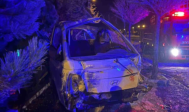 Van'da takla atan minibüsteki 3 kişi yaralandı