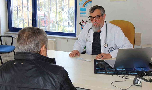 Vatandaşların aile hekimlerine hasta olduktan sonra değil sağlamken gidilmesi konusunda uyarıldı