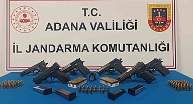2 araçta 6 ruhsatsız tabanca ele geçirildi