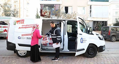 2024 yılında bin 506 çocuk 49 bin 308 adet mama desteği alırken, 11 bin 81 çocuk 765 bin 648 litre süt desteği aldı