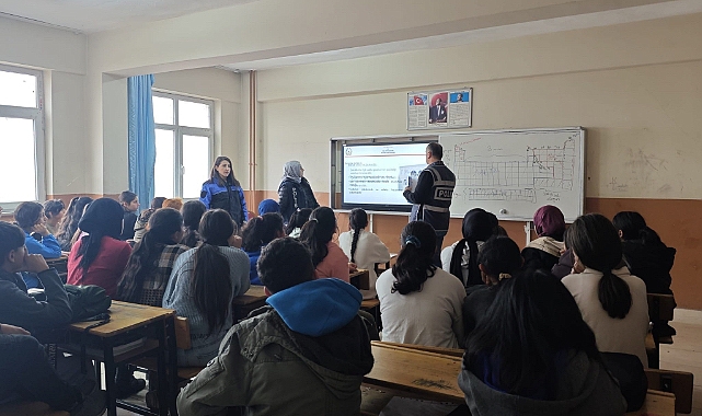 Ağrı’da "Çocuk Suçları ve Kişisel Güvenlik" hakkında bilgilendirme semineri verildi