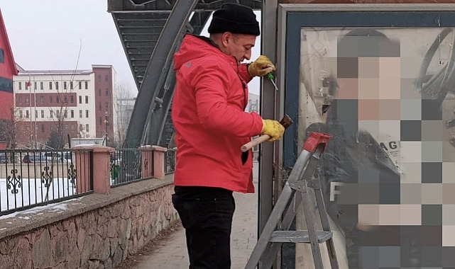 Ağrı’da dolmuş duraklarına reklam ve ilan yapıştırma yasağı uyarısı