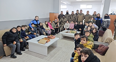 Ağrı'da öğrencilere polislik mesleği anlatıldı (Videolu Haber)