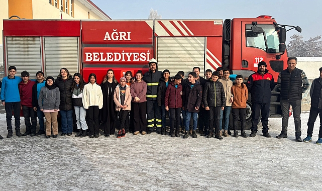 Ağrı’da öğrencilere yangın güvenliği ve itfaiye mesleği anlatıldı