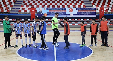 Ağrı'da Okul Sporları Futsal müsabakaları başladı