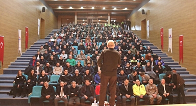Ağrı Emniyet Müdürlüğü'nden "Polis Teşkilatına Öfke Kontrolü ve Stres Yönetimi" semineri