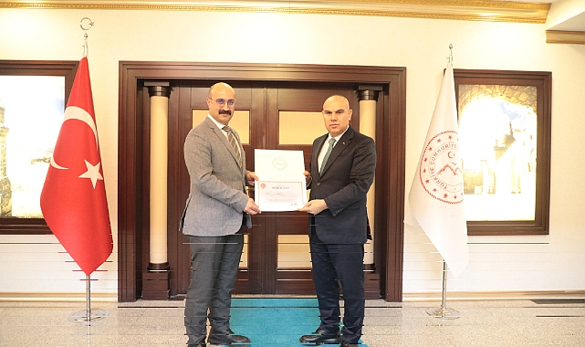 Ağrı Valisi Mustafa Koç, Dr. Coşkun Daharlı’yı Kabul Etti