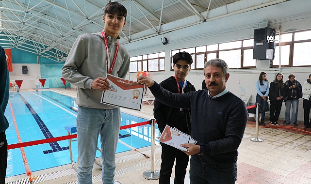 Ağrı Yüzme İl Birinciliği müsabakaları tamamlandı