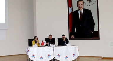 AİÇÜ’de "Sporda Beslenme ve Sağlık" konferansı