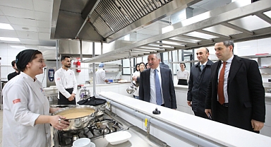 AİÇÜ’lü Geleceğin Şeflerinin Final Sınavı Yarışma Ortamında Gerçekleşti
