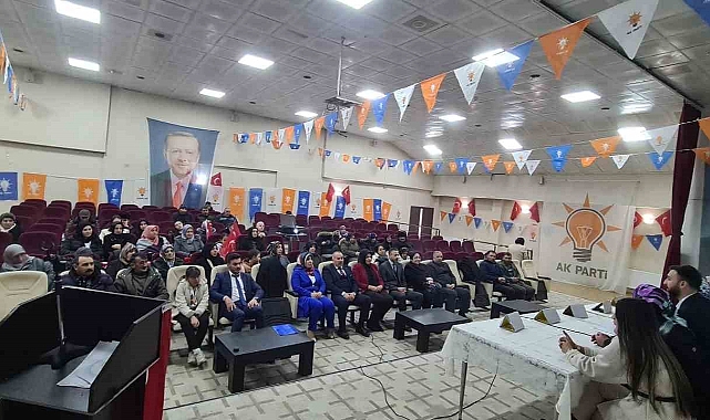 AK Parti Çıldır Kadın Kolları Kongresini Yaptı