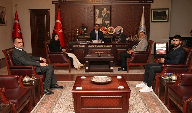Ak Parti Erciş İlçe Teşkilatından Kaymakam Karaloğlu'na Ziyaret