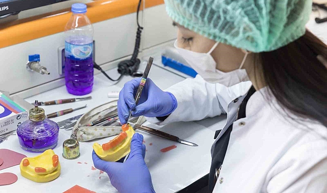 Atatürk Üniversitesi Rektörü Hacımüftüoğlu: Diş hekimliği eğitimine yeni bir perspektif getiriyoruz