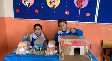 Atık malzemelerle hayallerini gerçekleştiriyorlar