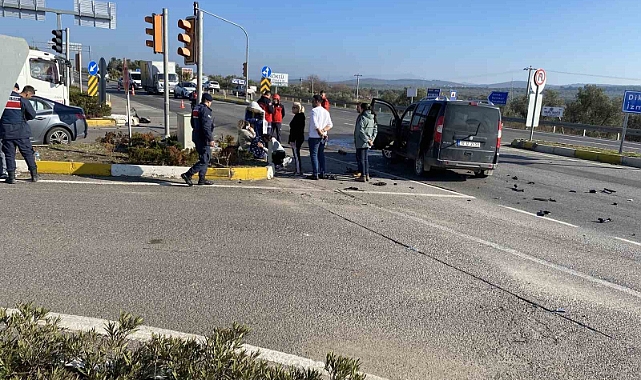 Balıkesir’de trafik kazası: 3 yaralı