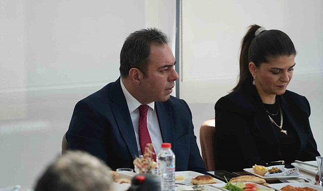 Başkan Senger, basınla bir araya geldi