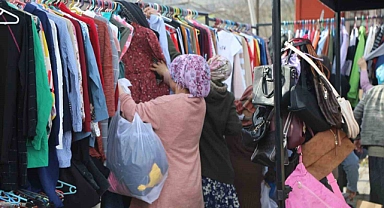 Belediyenin gezici mağazası kırsal mahallede