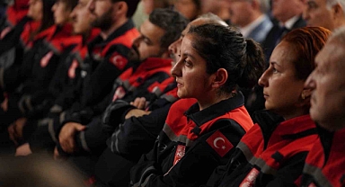 Beylikdüzü Nefes Arama Kurtarma Ekipleri akreditasyon sertikalarını aldı