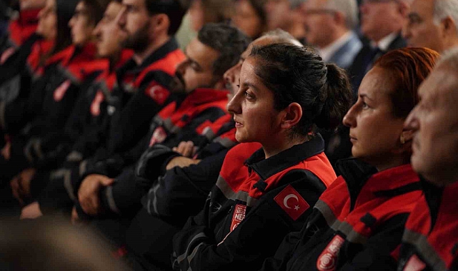 Beylikdüzü Nefes Arama Kurtarma Ekipleri akreditasyon sertikalarını aldı